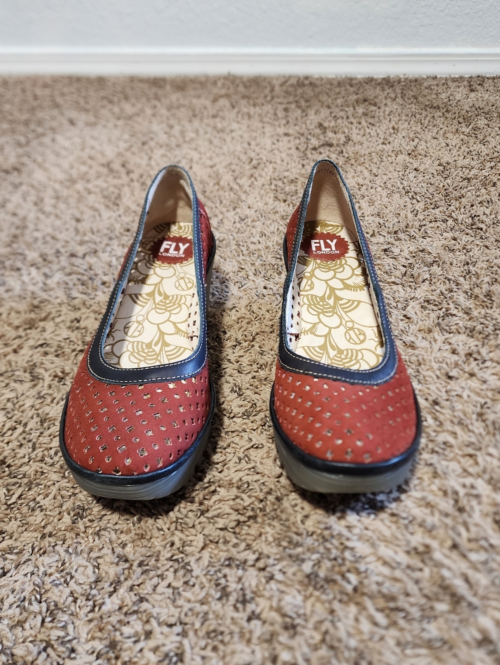 Fly London Yika Perforated Leather Wedge Sandals Women's Size 42 10.5US Red New - Picture 4 of 11